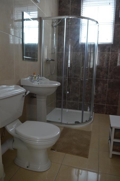 Blessings Studio Apartments Cootehill Extérieur photo